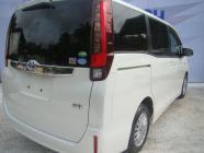 Toyota-Noah